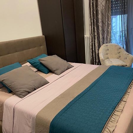 Decoluxe !Apartamento Con 1 Camera Da Letto , In Zona San Paolo , Via Martiniana Turín Exterior foto