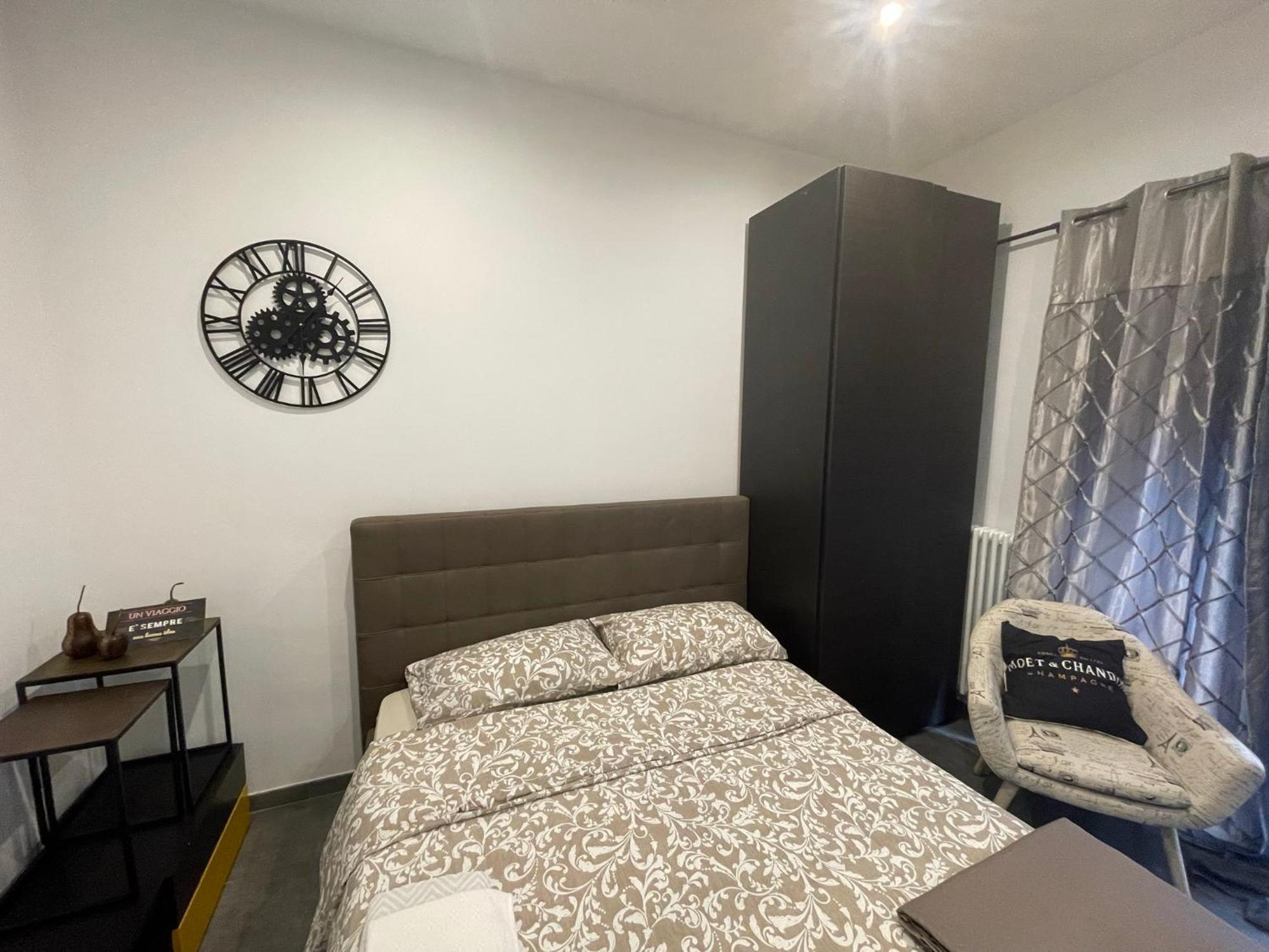 Decoluxe !Apartamento Con 1 Camera Da Letto , In Zona San Paolo , Via Martiniana Turín Exterior foto