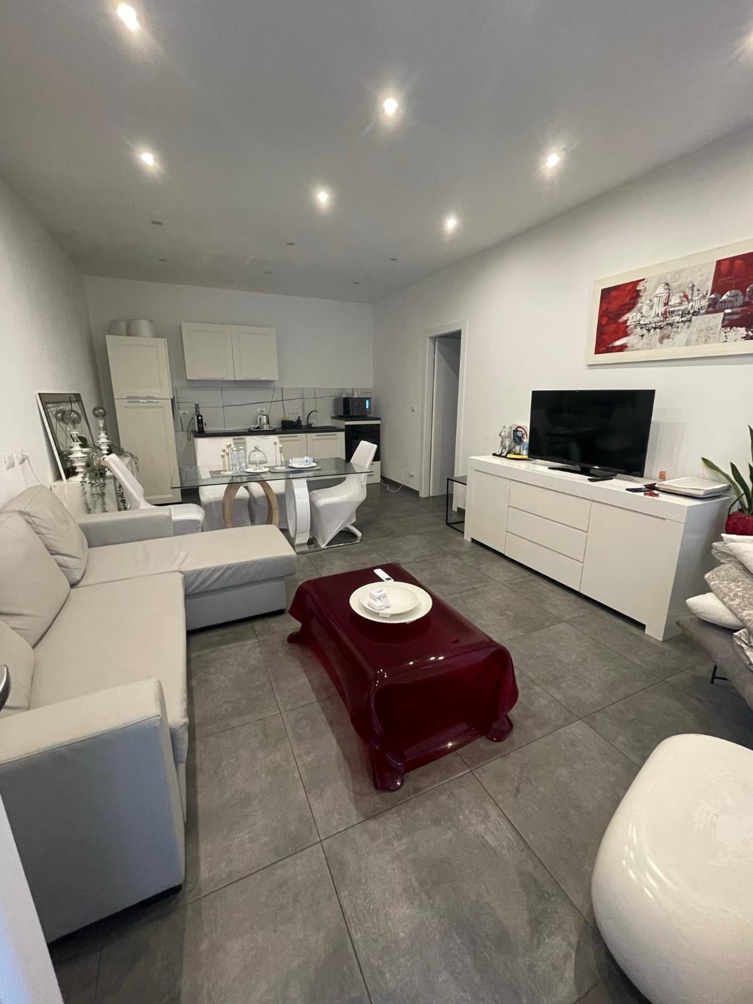 Decoluxe !Apartamento Con 1 Camera Da Letto , In Zona San Paolo , Via Martiniana Turín Exterior foto